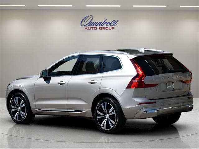 2023 Volvo XC60 SUV in Bright Dusk Metallic thumbnail 6