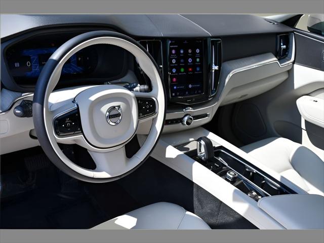 2023 Volvo XC60 SUV in Bright Dusk Metallic thumbnail 13