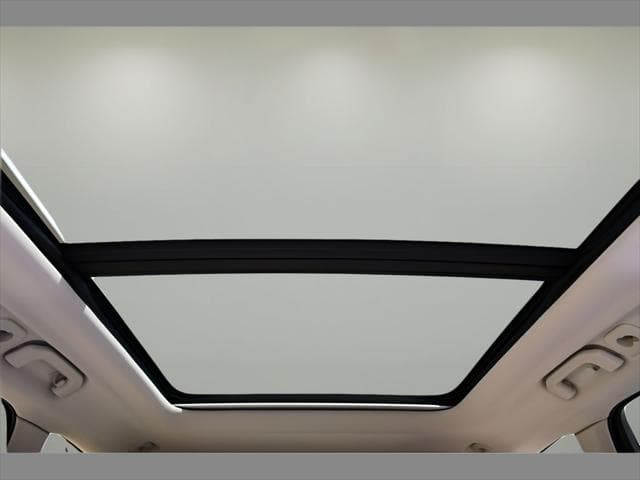 2023 Volvo XC60 SUV in Bright Dusk Metallic thumbnail 15