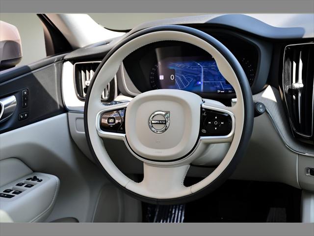 2023 Volvo XC60 SUV in Bright Dusk Metallic thumbnail 17