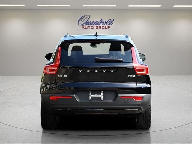 2021 Volvo XC40 SUV in Onyx Black Metallic thumbnail 5