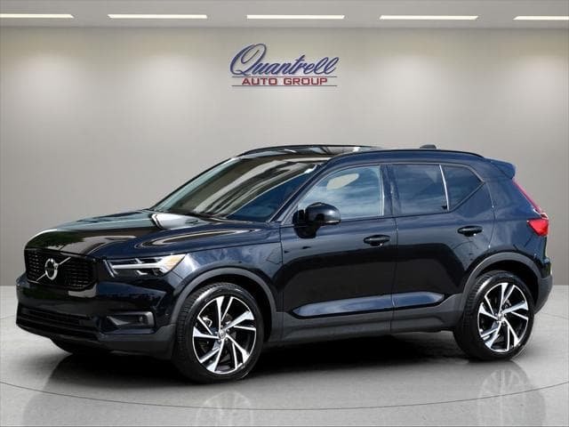 2021 Volvo XC40 SUV in Onyx Black Metallic thumbnail 8
