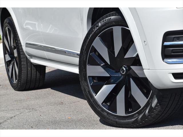 2024 Volvo XC90 Recharge Plug-In Hybrid SUV in Crystal White Metallic thumbnail 7