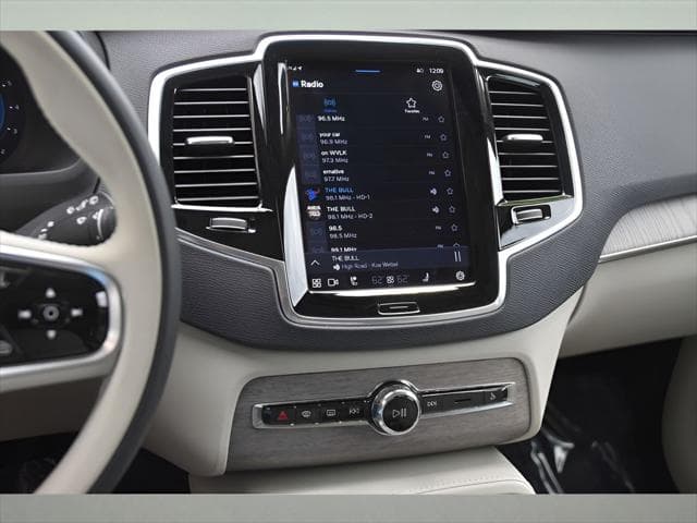 2024 Volvo XC90 SUV in Denim Blue Metallic thumbnail 20