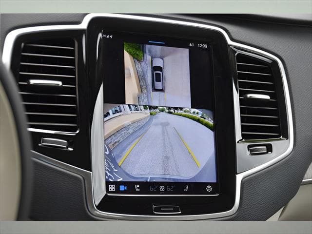 2024 Volvo XC90 SUV in Denim Blue Metallic thumbnail 23