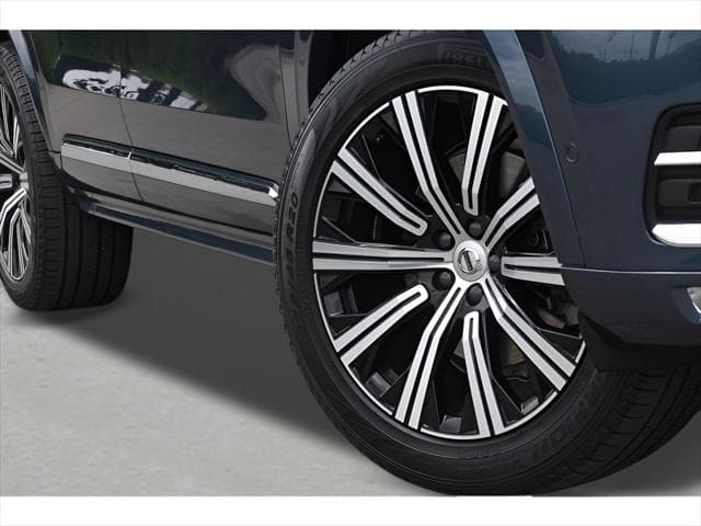 2024 Volvo XC90 SUV in Denim Blue Metallic thumbnail 40