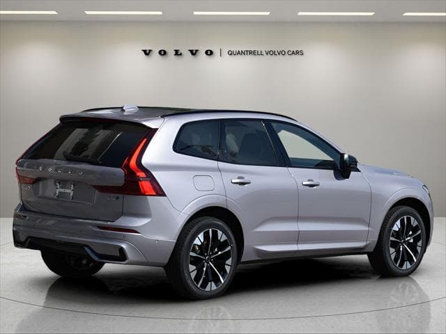 2026 Volvo XC60 SUV in Aurora Silver thumbnail 4