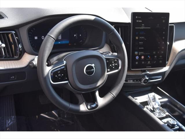 2026 Volvo XC60 SUV in Aurora Silver thumbnail 11
