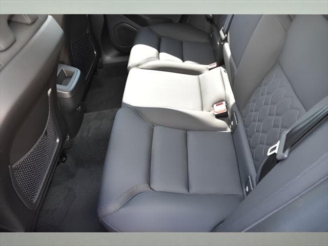 2026 Volvo XC60 SUV in Aurora Silver thumbnail 14