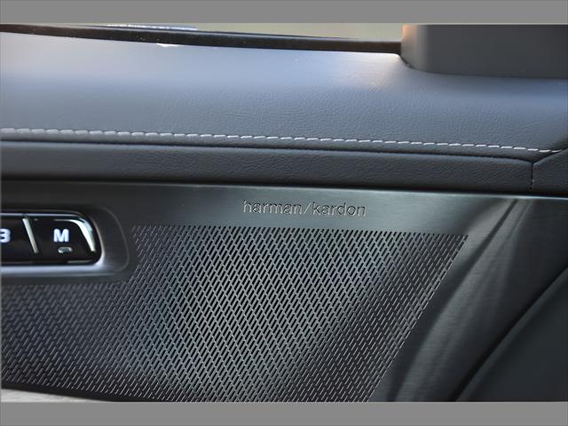 2026 Volvo XC90 SUV in Vapour Grey Metallic thumbnail 27
