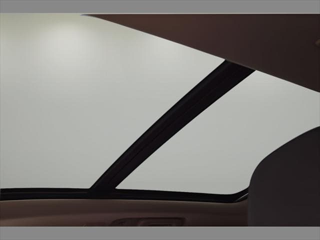 2026 Volvo XC90 SUV in Onyx Black Metallic thumbnail 10