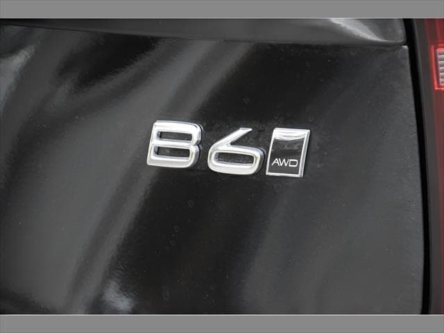 2026 Volvo XC90 SUV in Onyx Black Metallic thumbnail 25