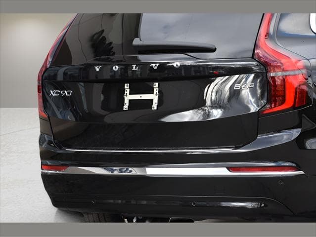 2026 Volvo XC90 SUV in Onyx Black Metallic thumbnail 26