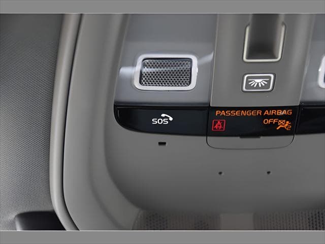 2026 Volvo XC90 SUV in Onyx Black Metallic thumbnail 35