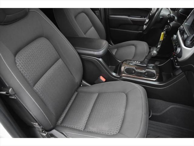 2019 GMC Canyon Truck in Summit White thumbnail 28