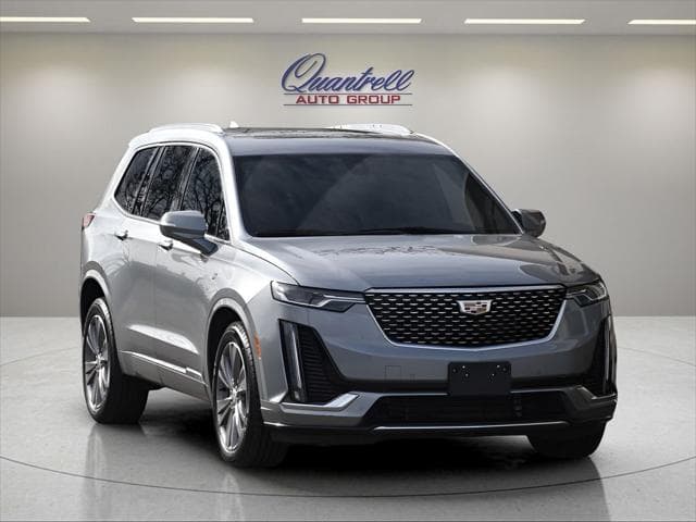 2025 Cadillac XT6 SUV in Argent Silver Metallic thumbnail 2