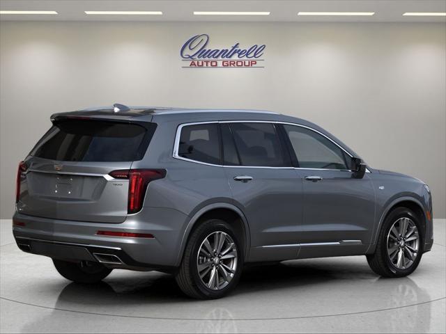 2025 Cadillac XT6 SUV in Argent Silver Metallic thumbnail 4