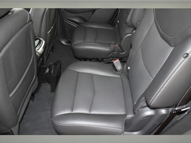 2025 Cadillac XT6 SUV in Argent Silver Metallic thumbnail 15