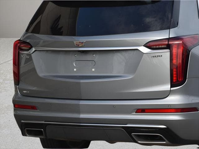 2025 Cadillac XT6 SUV in Argent Silver Metallic thumbnail 29