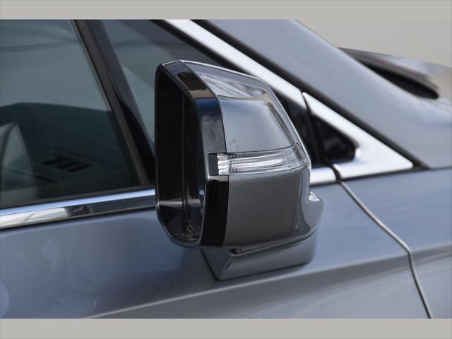 2025 Cadillac XT6 SUV in Argent Silver Metallic thumbnail 30