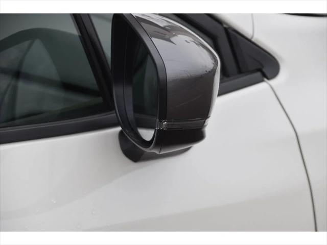 2025 Subaru Crosstrek SUV in Crystal White Pearl thumbnail 27