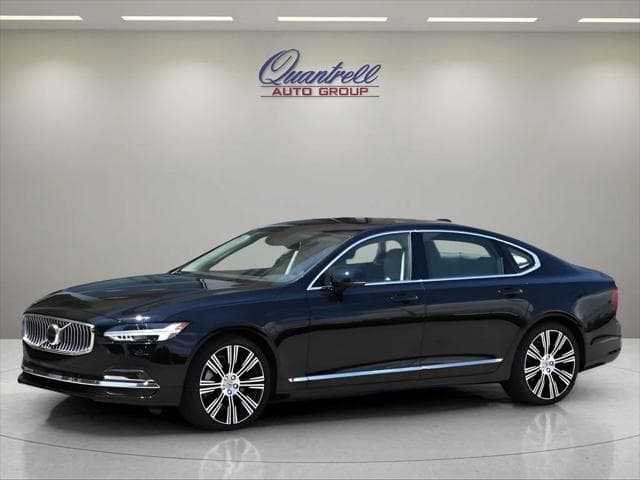 2025 Volvo S90 Sedan in Onyx Black Metallic thumbnail 30