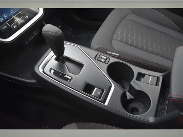 2025 Subaru Impreza Hatchback in Crystal Black Silica thumbnail 33