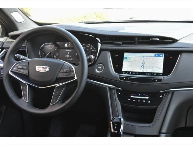 2025 Cadillac XT5 SUV in Stellar Black Metallic thumbnail 17