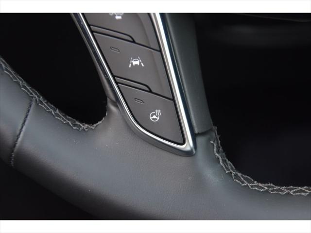 2025 Cadillac XT5 SUV in Stellar Black Metallic thumbnail 34