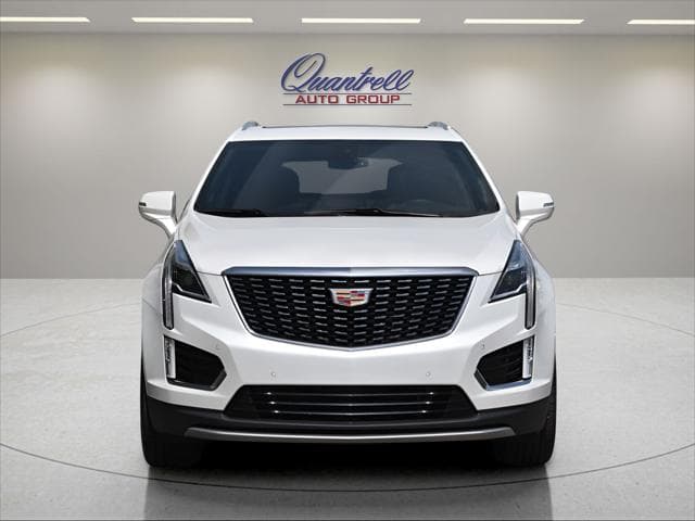 2025 Cadillac XT5 SUV in Crystal White Tricoat thumbnail 9