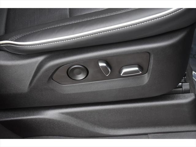2022 Cadillac Escalade SUV in Black Raven thumbnail 32