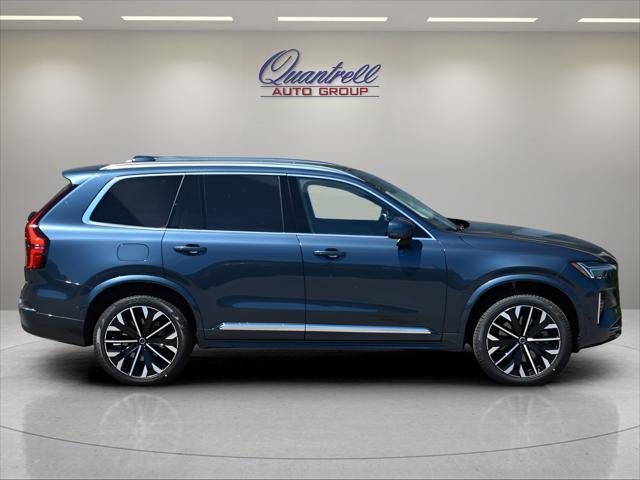 2026 Volvo XC90 Plug-In Hybrid SUV in Denim Blue Metallic thumbnail 3