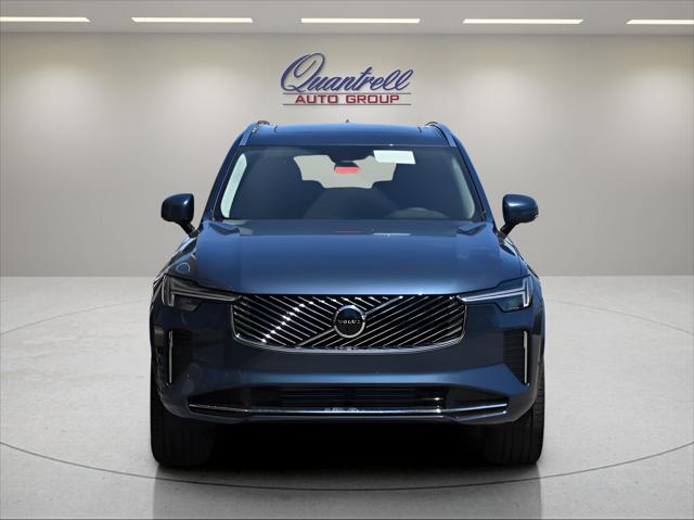 2026 Volvo XC90 Plug-In Hybrid SUV in Denim Blue Metallic thumbnail 9