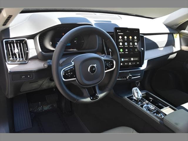 2026 Volvo XC90 Plug-In Hybrid SUV in Denim Blue Metallic thumbnail 12