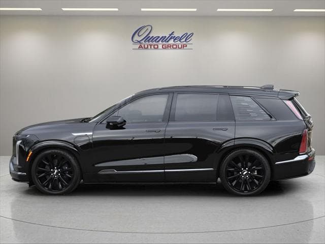 2026 Cadillac VISTIQ SUV in Stellar Black Metallic thumbnail 7