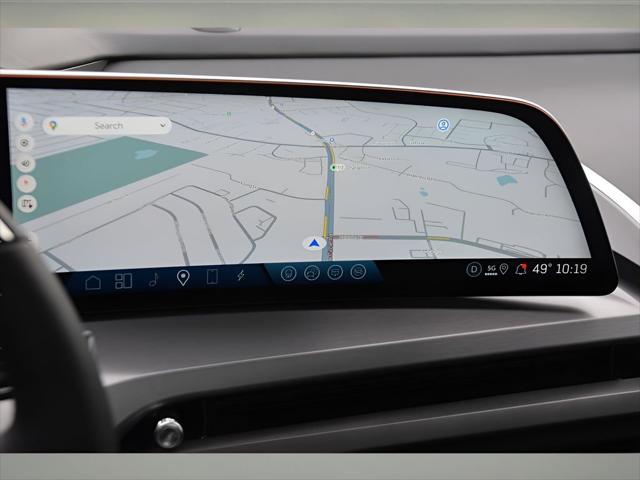 2026 Cadillac VISTIQ SUV in Stellar Black Metallic thumbnail 24