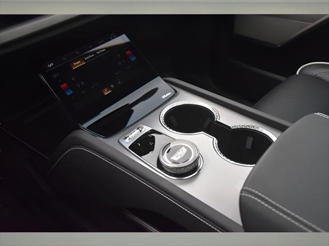 2026 Cadillac VISTIQ SUV in Stellar Black Metallic thumbnail 37