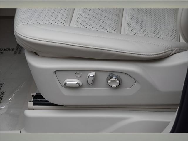 2026 Cadillac Escalade ESV SUV in Black Raven thumbnail 34