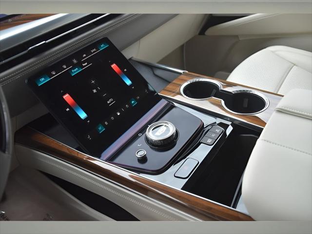 2026 Cadillac Escalade ESV SUV in Black Raven thumbnail 37