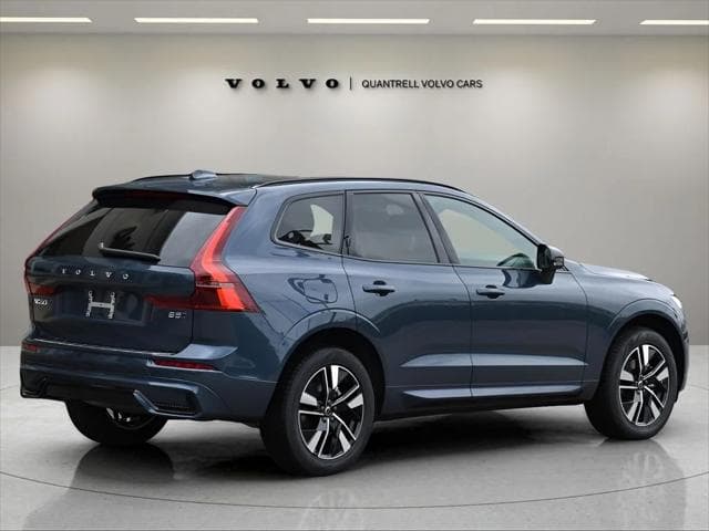 2026 Volvo XC60 SUV in Denim Blue Metallic thumbnail 4
