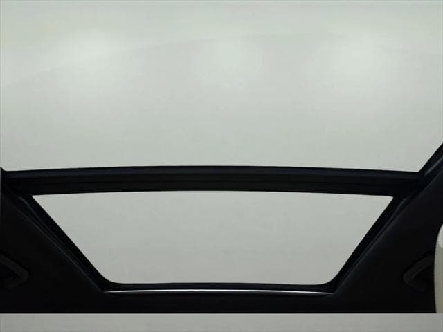 2026 Volvo XC60 SUV in Denim Blue Metallic thumbnail 14