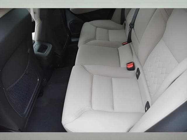 2026 Volvo XC60 SUV in Denim Blue Metallic thumbnail 15