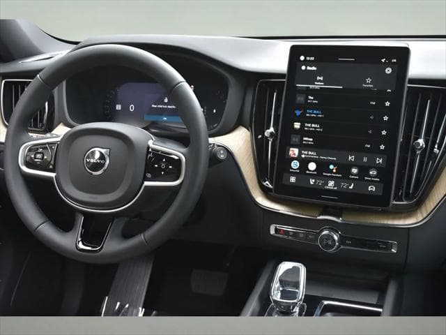 2026 Volvo XC60 SUV in Denim Blue Metallic thumbnail 18