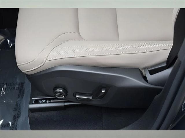 2026 Volvo XC60 SUV in Denim Blue Metallic thumbnail 30