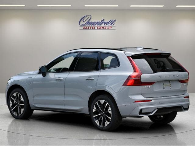 2026 Volvo XC60 Plug-In Hybrid SUV in Vapour Grey Metallic thumbnail 6