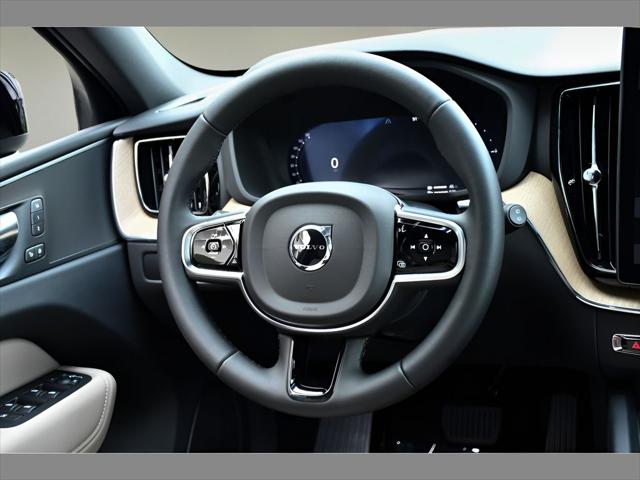 2026 Volvo XC60 Plug-In Hybrid SUV in Vapour Grey Metallic thumbnail 16