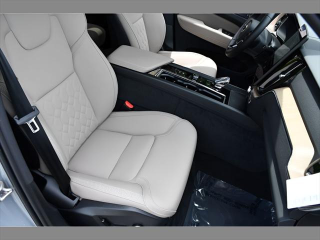 2026 Volvo XC60 Plug-In Hybrid SUV in Vapour Grey Metallic thumbnail 30
