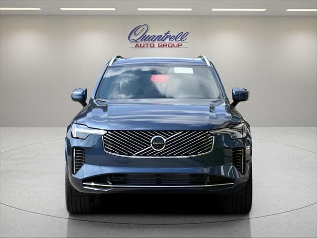 2026 Volvo XC90 Plug-In Hybrid SUV in Denim Blue Metallic thumbnail 9
