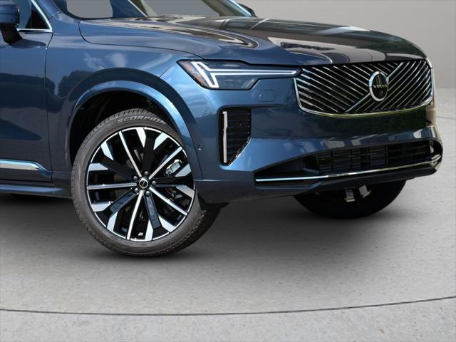 2026 Volvo XC90 Plug-In Hybrid SUV in Denim Blue Metallic thumbnail 10