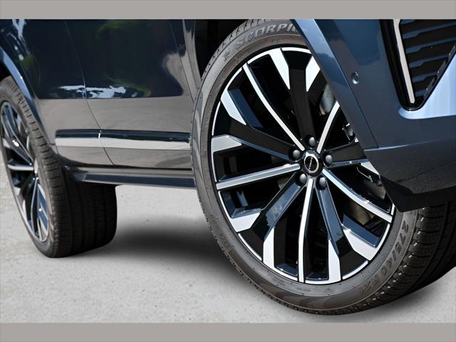2026 Volvo XC90 Plug-In Hybrid SUV in Denim Blue Metallic thumbnail 11